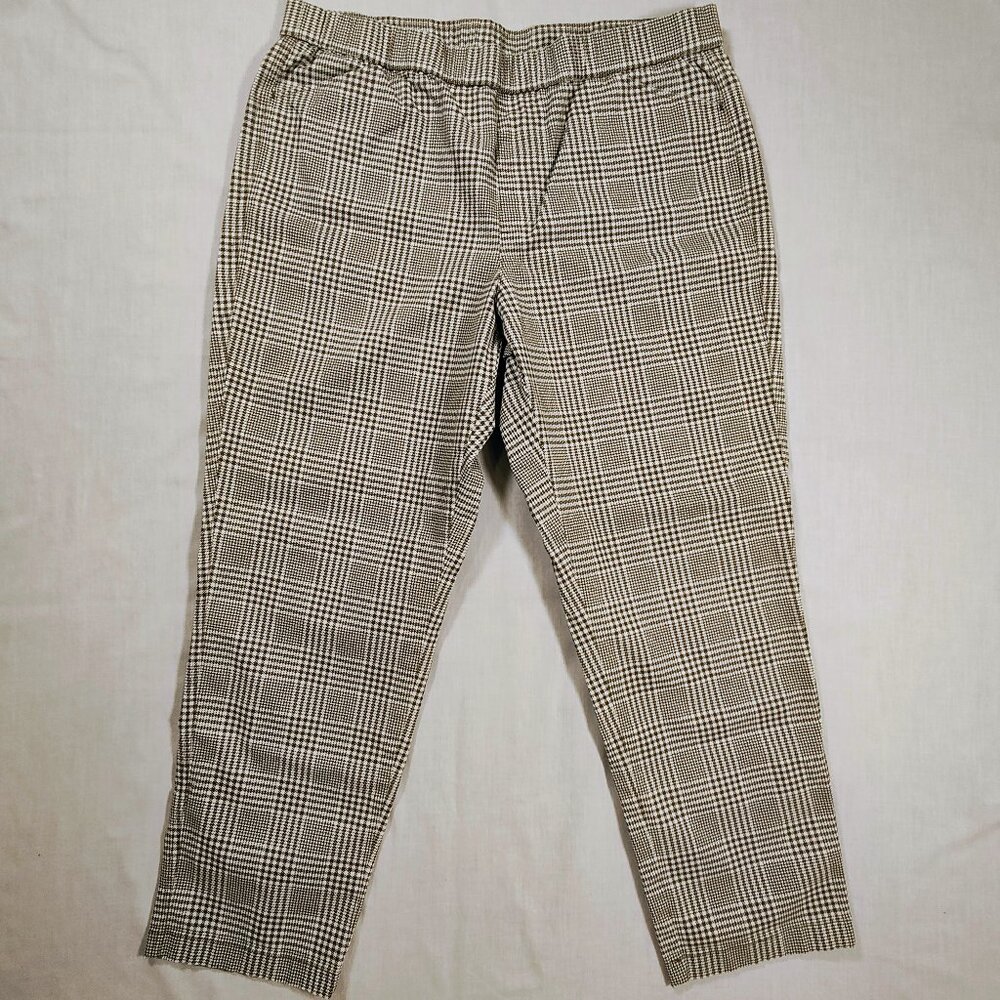 Lands' End Women's 14 Mid‎ Rise Pull on Plaid Pants